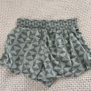 O’Neill grey and green flowy beach short